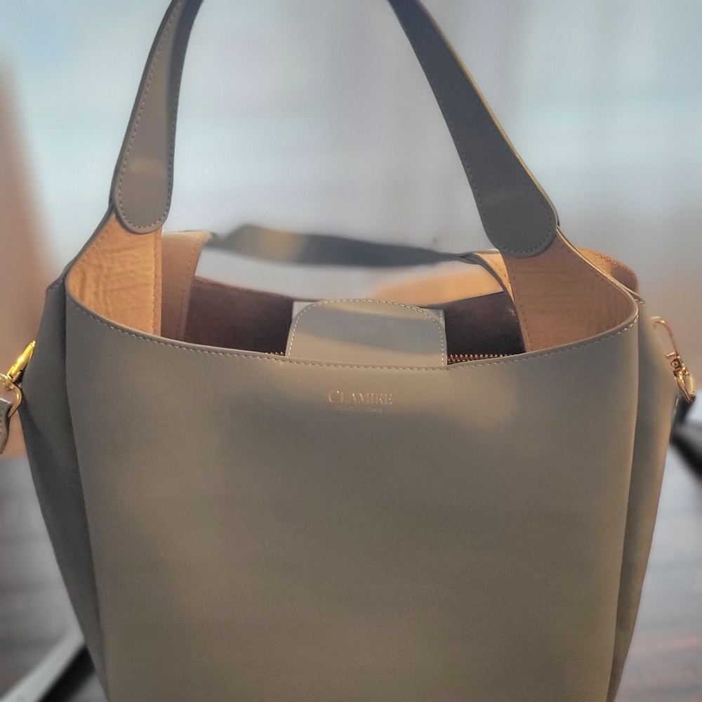 Clamire Light Blue Leather Shoulder Bag